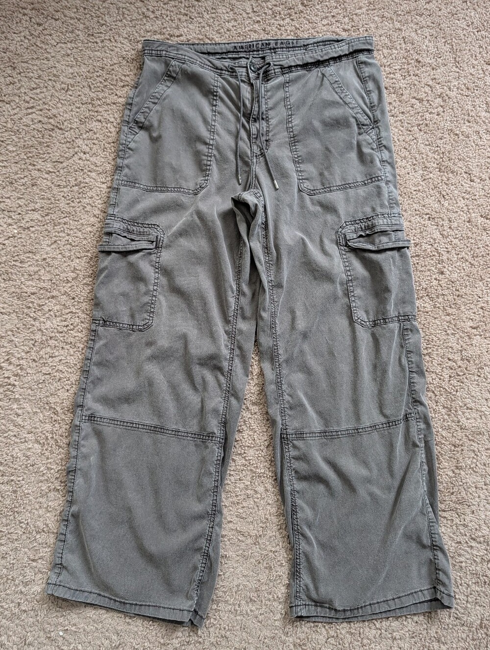 American Eagle Womens Haze Grey Dreamy High Waist Baggy Wide Leg Cargo Pant 12R - Picture 4 of 16